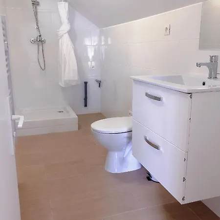 Villa Petite Maison Avec Jardin Dans Banlieue De Paris Cormeilles-en-Parisis