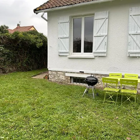 Villa Petite Maison Avec Jardin Dans Banlieue De Paris Cormeilles-en-Parisis